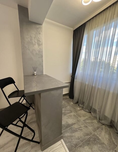 Eroii Revolutiei, Piata Progresul, pet friendly